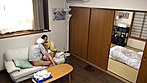 自ら夫に「SEXして！」と言えなく、抱いて欲しくてしょうがないSEXレスな美人主婦は家に上がって来る男で欲求を満たす 2 サンプル画像21