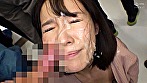「えッ！まさか、こんなところで！？」 声も出せない緊張とスリルに溺れオマ●コ大興奮！！ ～バレたら終わりな背徳シチュエーションBEST～ 40人8時間 画像19