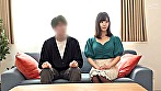 『愛し合う夫婦が残したいメモリアルヌードフォト』と題された雑誌の企画と妻を騙し、絶倫チ○ポ男と素肌密着偽撮影会で寝取られ検証！！旦那よりも若くてカチカチに反り返ったチ○ポがマ◯コまで3cmに超接近して奥さん急激欲情！？旦那が近くにいるにも関わらず生中出し！！ 12