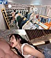 シーン6：【3Pで潮吹き連打】脚長モデル体型のファッショニスタ降臨！店内でXLサイズのチコにむしゃぶりつく大胆スケベ！ 「ぶち込んで･･･」マコに挿入されながらフェラし続ける！筋肉男二人との汗だく3Pセックス！！【ジーニスト女子】【さく】