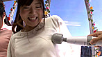 顔出し！女子大生限定 マジックミラー号 素人娘初めての電マ体験 ～パンティの染みができてもオマ◯コ汁の糸が引いても悶絶イキ我慢！～ in池袋 サンプル画像2