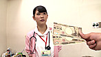 働く本物看護師に惚れちゃった一般男性患者がマジ告白！「長引く入院生活で反り返るほど溜まったち○ぽを素股でヌいてくれませんか？」退院直前の滑り込み交渉で白衣の天使は優しくまたがってくれるのか！？こするだけ･････・のハズがじんわり濡れだしたオマ○コにヌルッと生挿入！ 2 サンプル画像11