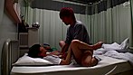 一般男女モニタリングAV 性欲が強い職業No.1＝看護師は本当だった！？夜勤中の看護師が入院しててもチ○ポは元気な男性へ逆夜這いで1発10万円の連続中出しセックスにチャレンジ！精子が溜まりに溜まった反りかえりチ○ポに白衣の天使のオマ○コは大発情 他の患者がいる横でこっそりバレずに4組合計中出し18発！！ サンプル画像21