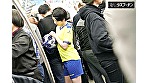 シーン14：満員電車で見つけたボーイッシュサッカー女子のクリトリスを長時間いじりで肥大化開発 新田好実