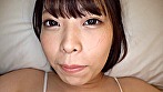 Hカップ以上のデカパイじゃないと満喫できない！！あお向けで寝てるオンナのノーブラ爆乳を抱きよせて肉厚の谷間にチ●ポをハサんだまま擦って発射する夜這いパイズリ挟射 大原あむ - Image 10
