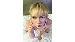 おじさん大好き･･･ エッチでかわいい小悪魔金髪ひよこ女子アシィーナは、日本のおじさんが好きすぎてドS痴女になっちゃった。 Athena Rayne - Image 4