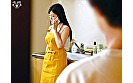 友人の母親と2人だけの秘密。おばさんに無理矢理中出しセックスしたことは･･･。 椿りか サンプル画像1