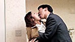 性欲旺盛な巨乳妻の不倫 サンプル画像1