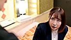 【妄想再現ドラマ】憧れの女上司と相部屋ラブホテル 成海美雨 - Image 1