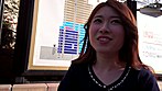 ちかちゃんに素股！「え！何でですか？ちょっと待って！当たってますよ。私に」って当ててますよ。ちかマンに！ サンプル画像1