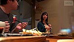 オレンジのミニスカートが似合うかなりイケてる女子大生ののかちゃん（20歳） サンプル画像1