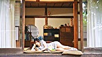 シーン9：集落で若い娘は私だけ 村民を勃起させたら「ヌイてあげないといけない」という掟があります。そんで私は移住先のおじさん達の性処理をするハメになりました。