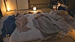 シーン3：レズ性癖のある再婚相手の連れ子と川の字で雑魚寝していると隣からぴちゃぴちゃと水音が･･･ふと見てみるとレズに及んでいる美人姉妹が！思わずフル勃起してしまい、挙句見ていたのがバレると美人姉妹は微笑みながらオヤジチコにむしゃぶりついた！ 花守夏歩／小日向める