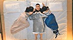 シーン7：レズ性癖のある再婚相手の連れ子と川の字で雑魚寝していると隣からぴちゃぴちゃと水音が･･･ふと見てみるとレズに及んでいる美人姉妹が！思わずフル勃起してしまい、挙句見ていたのがバレると美人姉妹は微笑みながらオヤジチコにむしゃぶりついた！ 花守夏歩／小日向める