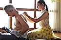 帰省した夫の実家で義父の汗舐め絶倫性交にハマってしまってごめんなさい･･･ 三葉ちはる