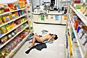 コンビニでも使えない社会のゴミおじさんの粘着愛撫セックスで連続アクメってしまう女子大生バイト 由衣陽菜 - Image 10
