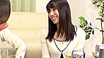 構ってくれない旦那に不満をもつ妻たちは旦那の居ぬ間に友人を誘惑！ダメだと分りつつも･･･「我慢できません･･･バレなきゃ大丈夫です」と強引に言い寄られ友人たちは･･･もう･･･ サンプル画像2
