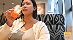 肉厚100cm超爆乳不倫妻 画像1
