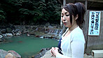 素人さんいらっしゃい！AV女優青山葵と混浴露天温泉でHなことしませんか？ サンプル画像10