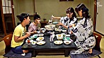 僕のことが大好きなママと、クラスで一番美人な友達のママで行った二泊三日の混浴温泉旅行 波多野結衣／よしい美希 サンプル画像5