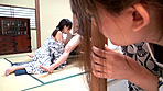 母が母なら娘も娘！不倫旅行についてきた娘を、母親が寝ている横でバレないように夜這いしたら勃起チ○ポにしゃぶりついてきた。 サンプル画像6