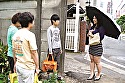 息子の友達のマセガキ共に甘えたふりをされて●され、有り余る若い男達の性処理をさせられる柔らかい母親の肉穴 徳島理子 サンプル画像1
