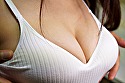 美巨乳妻の柔らかな肉穴 夫に内緒で飢えた義父兄に拒みながらも挿入されてしまった 原花音 サンプル画像12