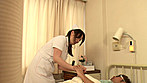 白衣の中に潜む女としての欲望！！勤務中とわかっていながら患者の誘いに乗ってしまう熟女看護師28人の赤裸々なSEX 4時間 サンプル画像1