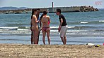 ビキニギャルがイキまくり！デカチン見せつけ海ナンパ サンプル画像1