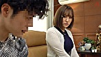 出会い系で出会った美女が自分の彼女のママだった！？質問攻めにあったあげく折角ならとおち〇ぽの具合まで調べられることに･･･！デカ尻ママの性欲解消騎乗位で搾り取られる共犯中出しSEX - Image 1