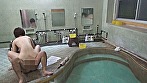 卑猥な音が露天風呂に響きわたる。 画像12