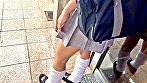【個人撮影】ビッチ風な制服女子とパパ活_経験豊富そうに見えて意外とウブな娘に中出し 画像1