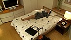 OL 巨乳レズ出張オイルエステ サンプル画像1