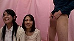 寝取り！？ダブルデート中の仲良しカップルがパートナーを交換して参加！ラップ1枚隔てて初めての素股体験 サンプル画像6