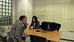 SOD GROUP！女子社員 人妻SOD GROUP！女子社員 社内不倫している淫乱女は浮気素股させます。喘ぎ声を出したら即生挿入！イカされたら生で中出し！！ サンプル画像3