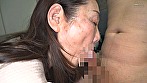 シーン2：舐める、とにかく舐める。執拗フェラ ラブジュース 熟女風俗嬢 すみさん