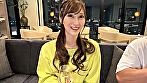 横浜セレブ妻 えり 31歳 東京から来たヤリチン男たちと浮気3P汗だく中出しハードSEX - Image 1