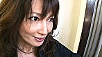 誘惑熟女姉妹～若い男を取り合う特殊性癖 - Image 5