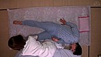 在宅医療ケア中の事故発生！？真面目で寡黙なベテラン医療従事者にビンッビンのデカマラ見せつけたらマジで興奮してきたので、そのまま生ハメ中出し！！ サンプル画像3