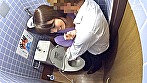 熟女人妻のトイレ盗撮～個室の中を覗いてみたら、排尿に！イチャイチャ連れ込みに！･･･いろんな事が起きてたっ！～ 60人4時間