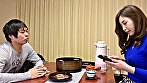 【美熟女】美乳の極上美人母と旅先性交 サンプル画像1