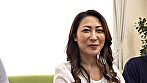美人四十路妻の初脱ぎ - Image 1