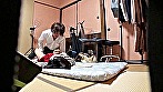 盗撮モニタリング 撮影現場でムラムラしてるスタッフが待機中にAV女優とエロい事しちゃいました サンプル画像3