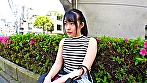 【押しに弱い素人女子×スマホ首マッサージ】嫌と言えない世間知らずな女子を騙して無許可でスペシャルザーメン注入ww サンプル画像1