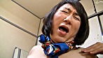 美熟女おばさんベロチュー手コキ生ハメ草食系男子狩り逆ナンパ！！ サンプル画像9