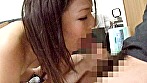 友達とその彼女と3人でエロビデオ鑑賞会･･･しばらくすると親友の彼女が僕のチ●コをこっそり手コキしてきた！！しかも、親友が酔い潰れるとさらに積極的になる彼女。チ●コを引っ張り出して･･･こんなのバレたら本当にヤバ過ぎる！！僕は友情を取るべきか、欲望にしたがうべきか･･･ サンプル画像8