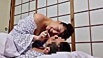 山奥なのになぜか大人気の温泉宿に美乳痴女たちが潜入して男性客に突撃フェラご奉仕！それでは飽き足らず、逆夜這いSEX。さらに翌朝、朝勃ちチ●ポを強制フェラ！！ サンプル画像21