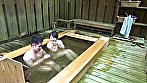 山奥なのになぜか大人気の温泉宿に美乳痴女たちが潜入して男性客に突撃フェラご奉仕！それでは飽き足らず、逆夜這いSEX。さらに翌朝、朝勃ちチ●ポを強制フェラ！！ 3 サンプル画像16