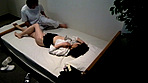 欲求不満の人妻達を発情させた マッサージ師の指技120分 サンプル画像2