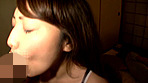 真夜中の人妻探訪。隣で旦那が寝ているのに夜這いで素人妻とHな事をしてみた。 画像13
